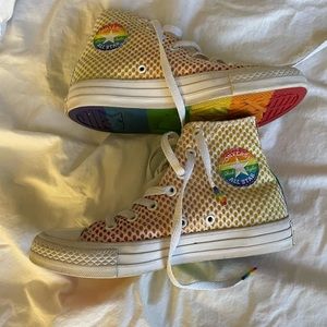 Rainbow mesh converse